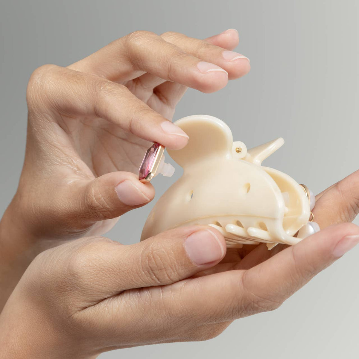 KitschPop™️Curved Claw Clip 7pc Set Vintage- Pearlized Cream