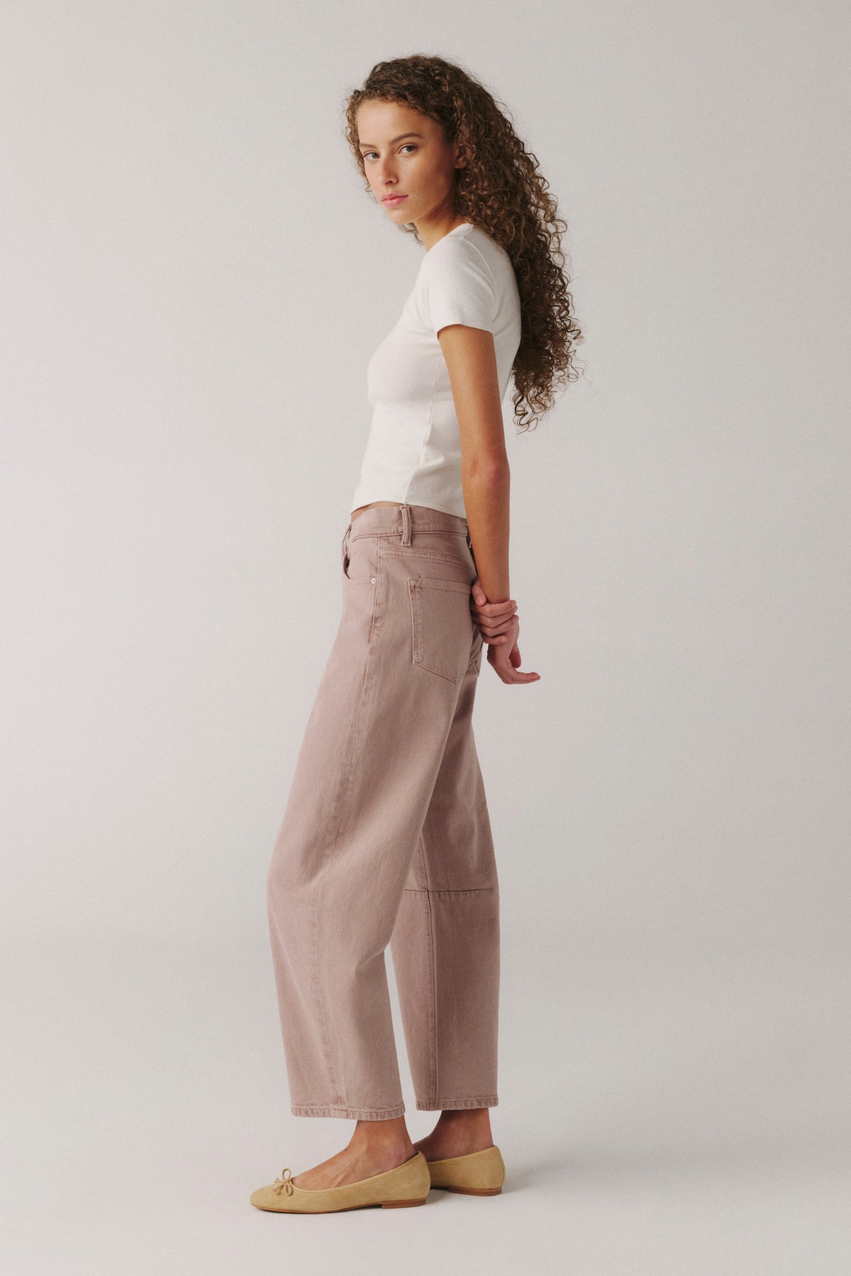 BNA Soft Curve Barrel Jeans - Rosewood