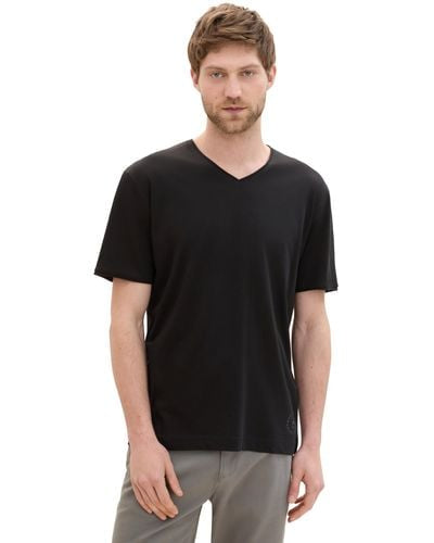 Basic V-neck T-shirt