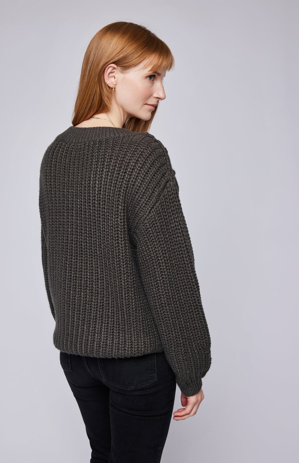 Octavia V-neck Sweater