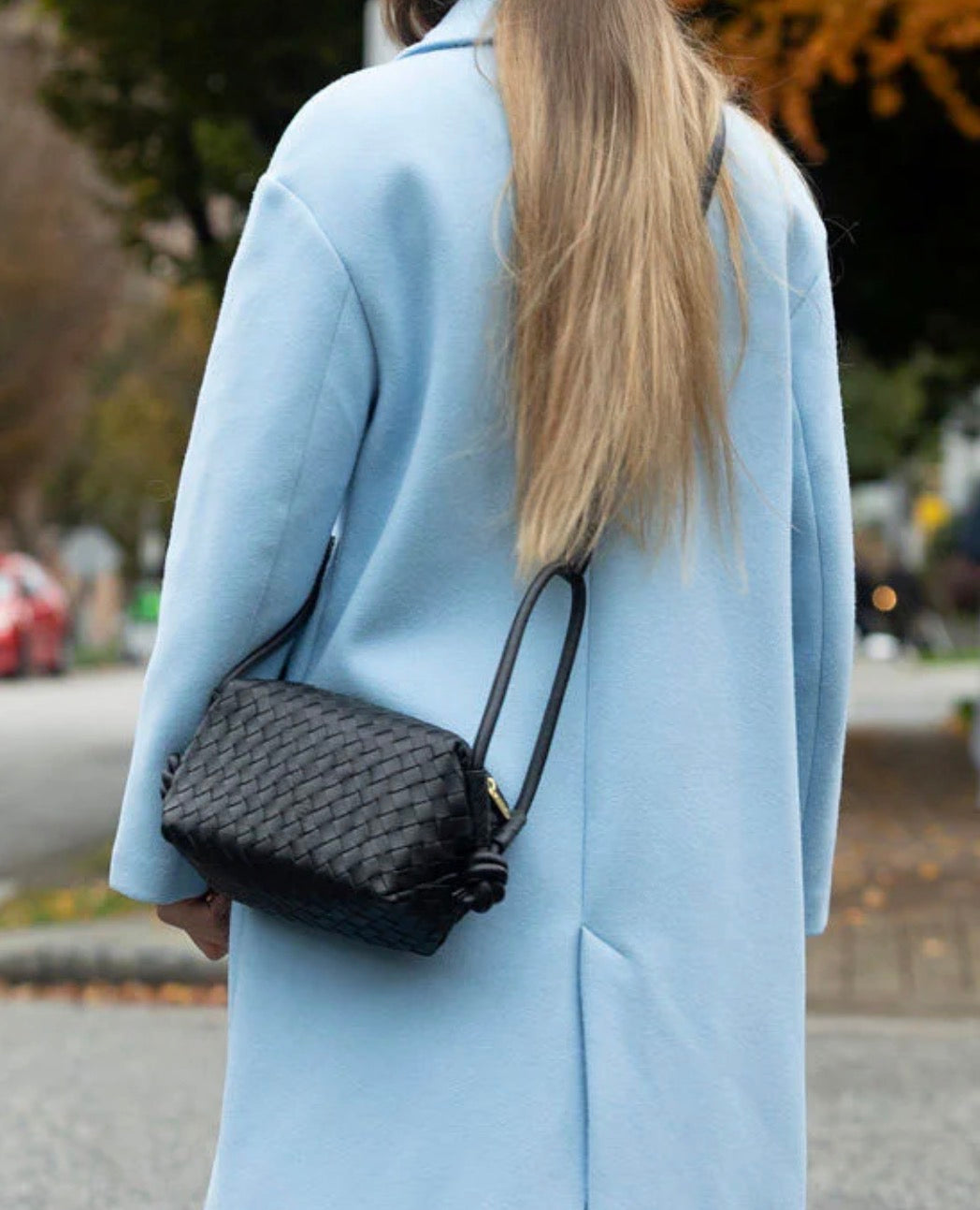 ILA Knot Crossbody Bag - Black