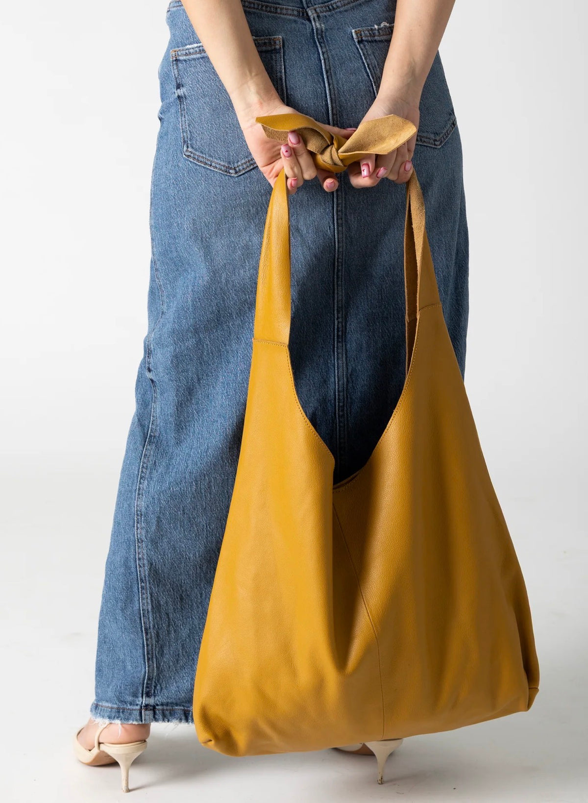 Knot Leather Shoulder Bag - Mustard