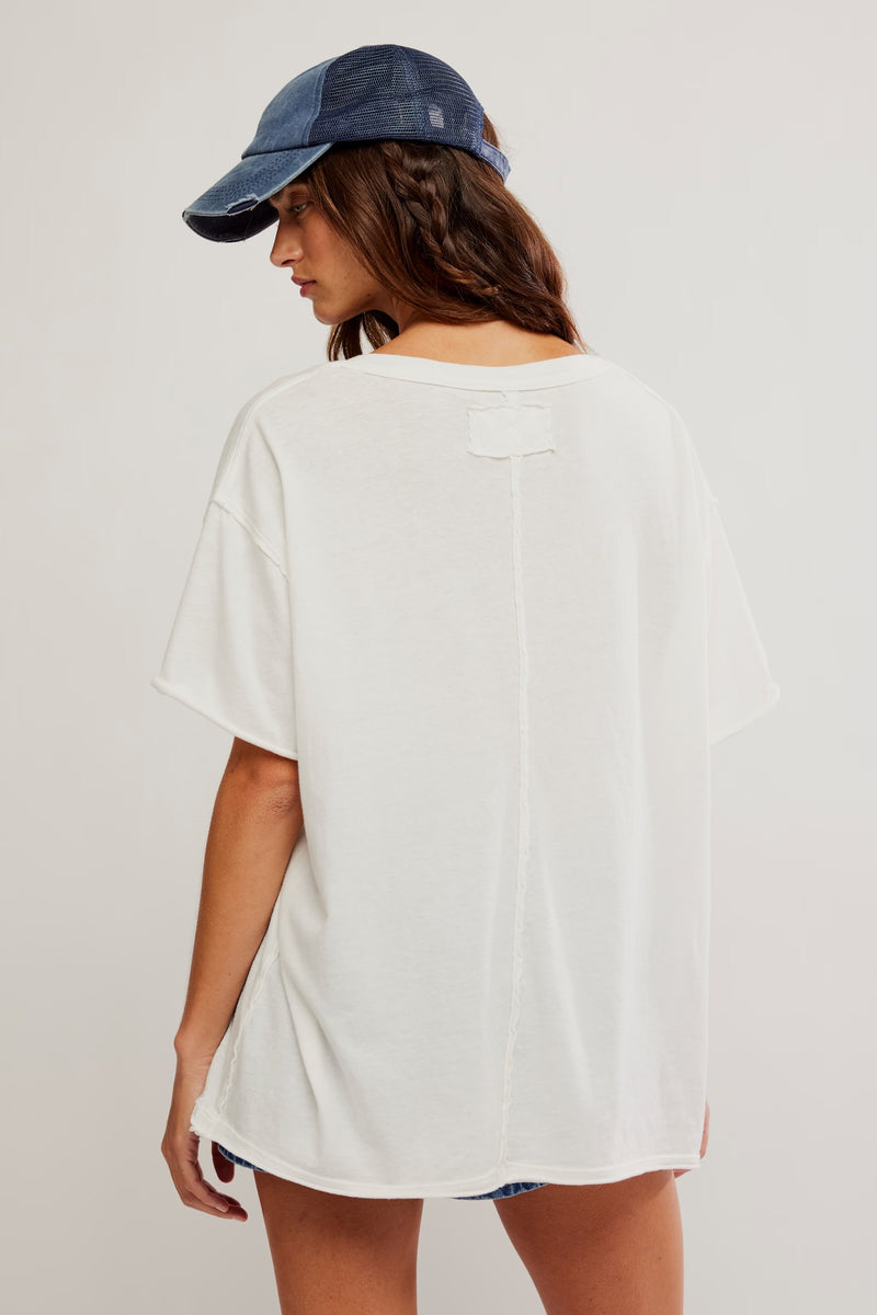 Nina Tee - Vneck