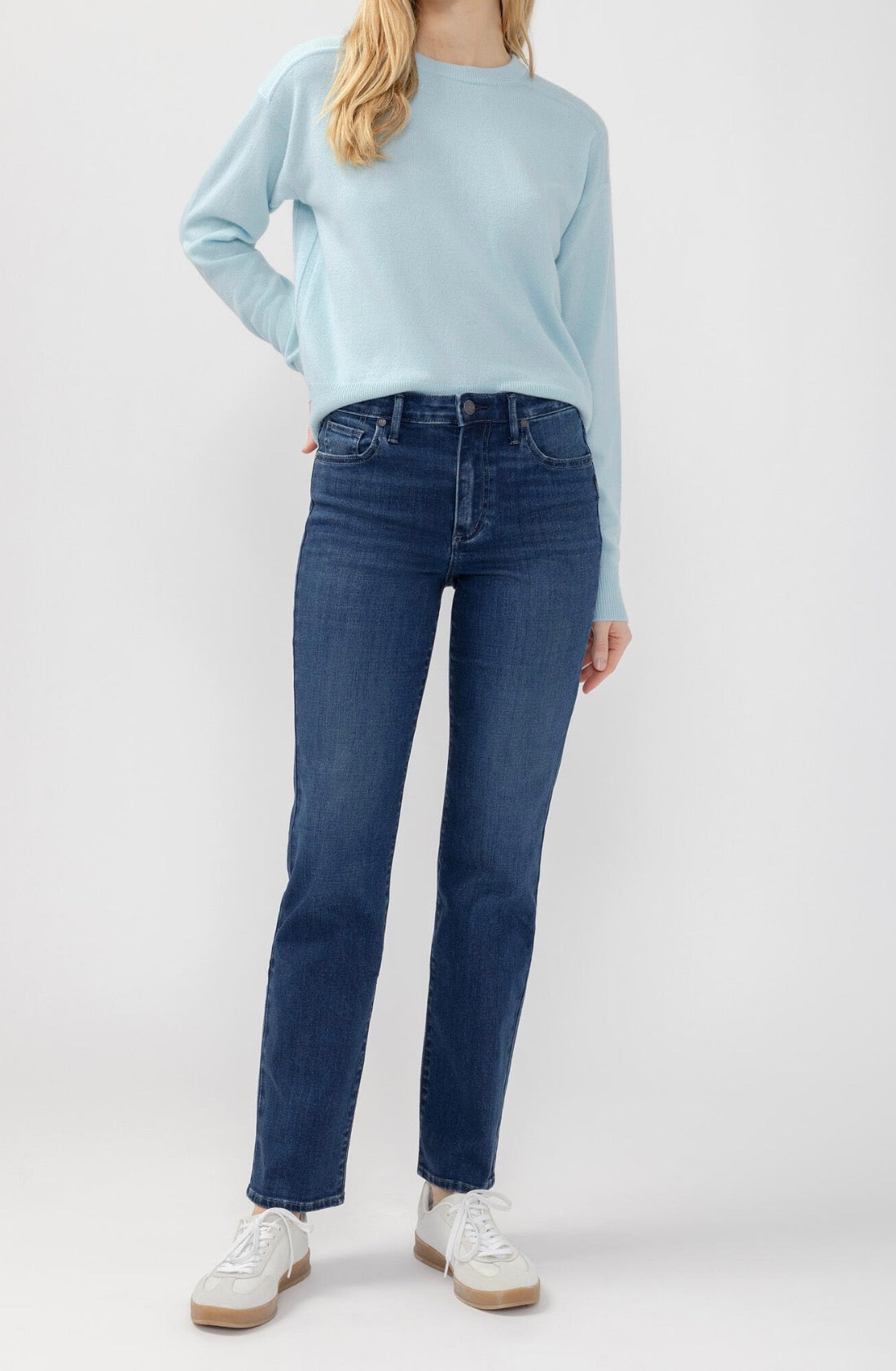 Isbister Classic Straight