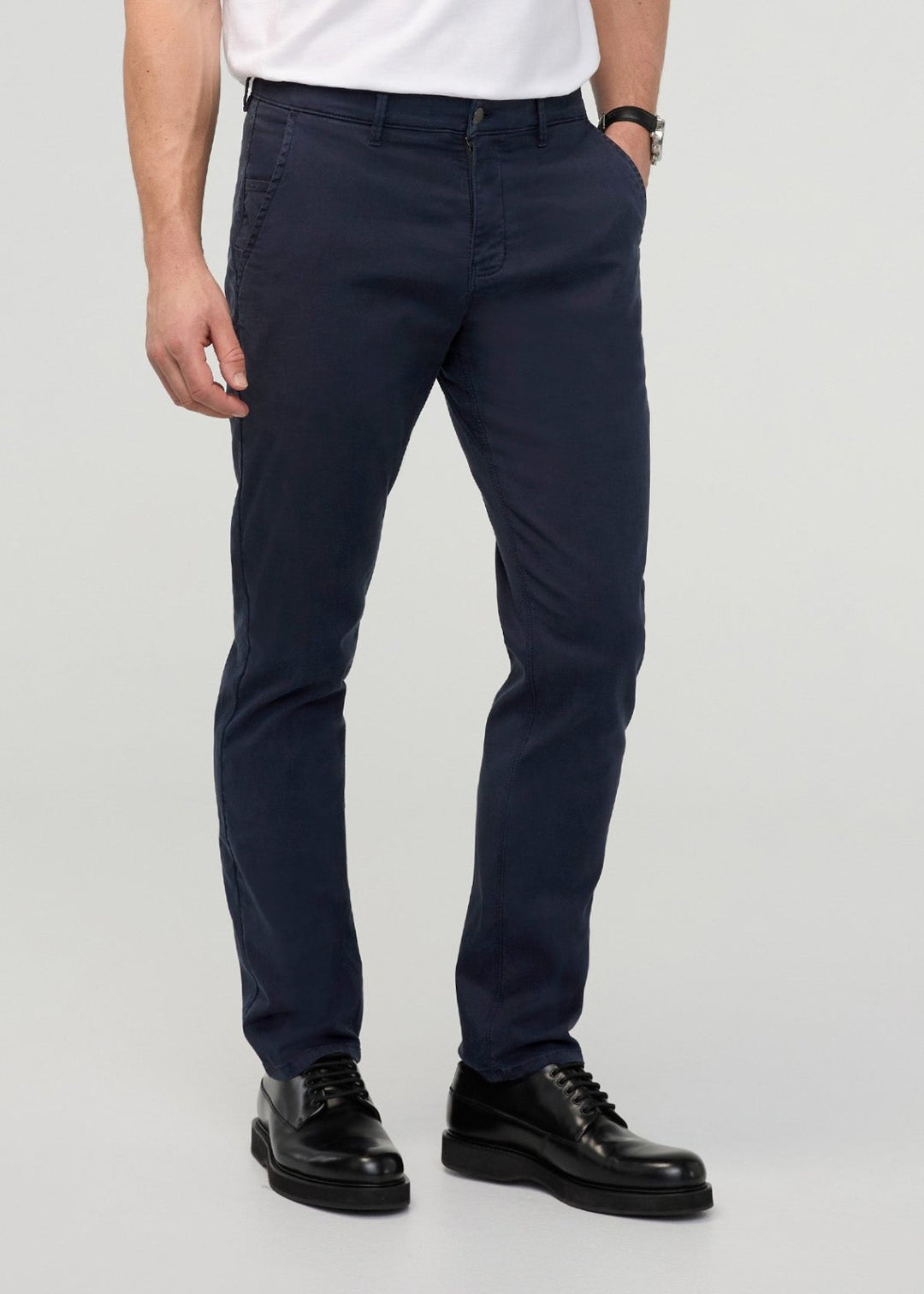 Live Lite Relaxed Taper Chino - 32 Inseam