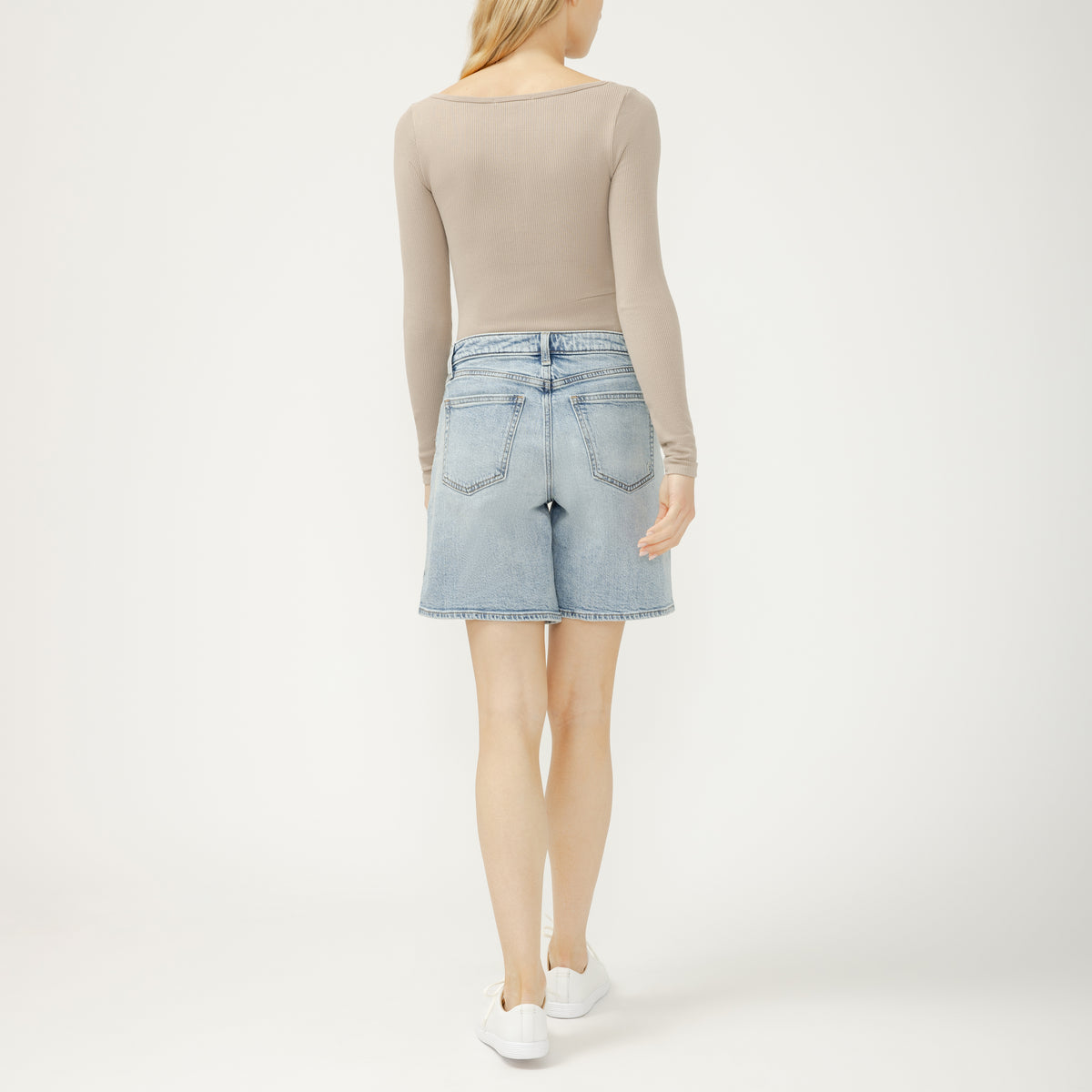Loose and Low Short