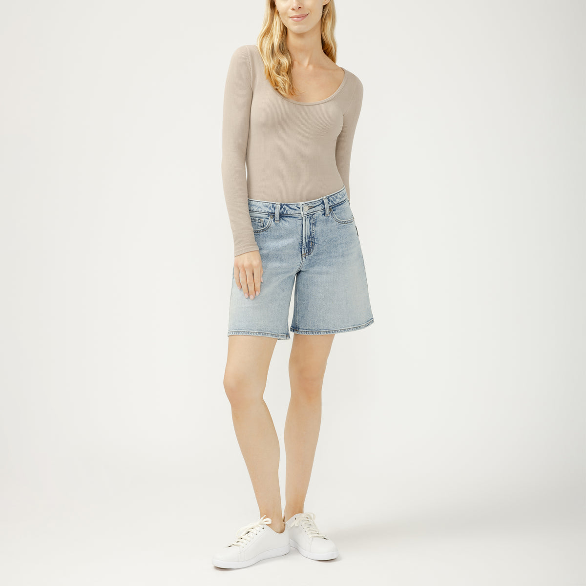 Loose and Low Short