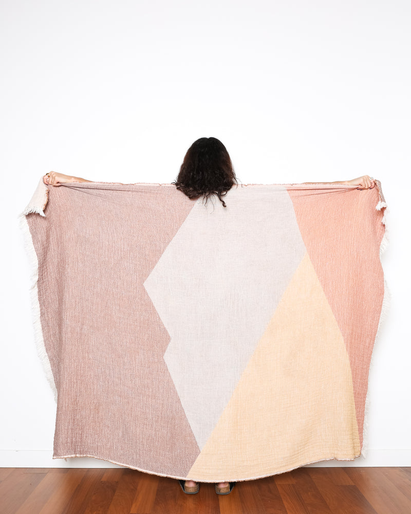 The Meander Throw