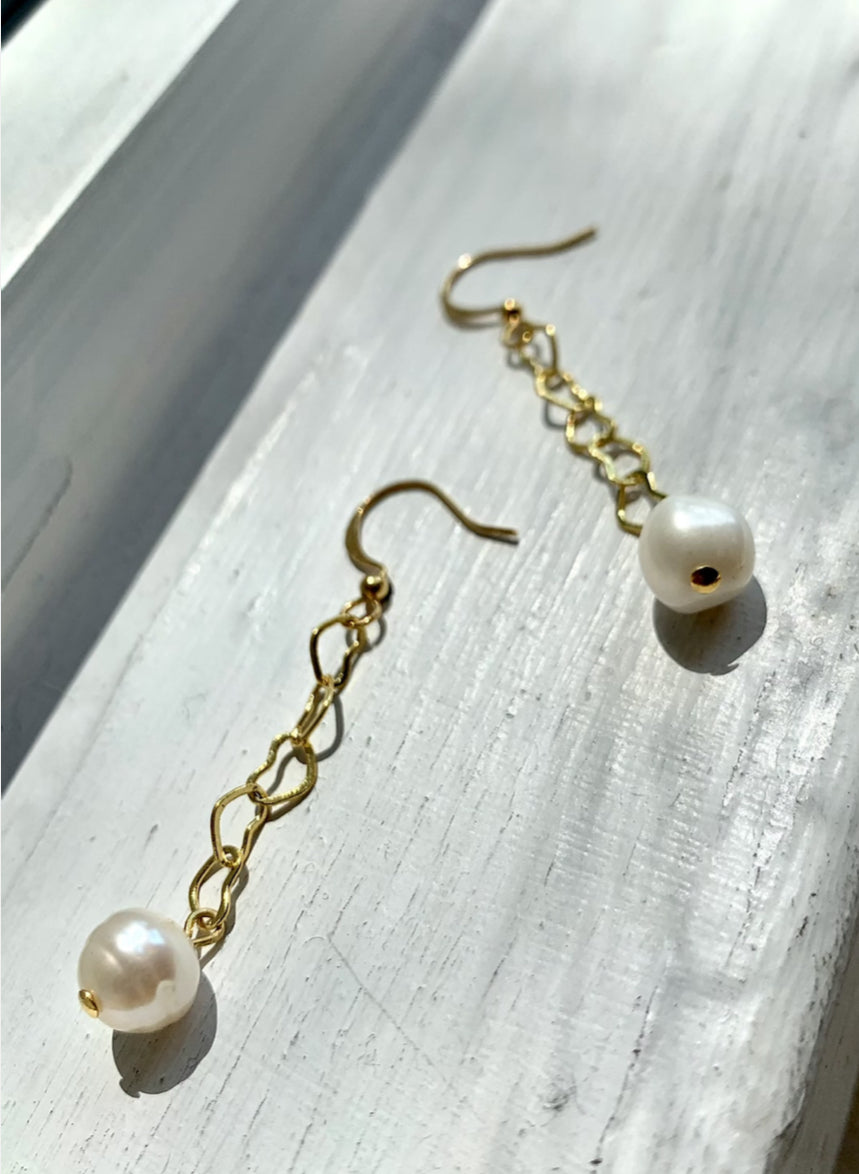 Pearl on Heart Chain Earrings